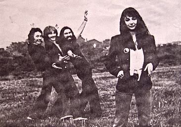 Kate Bush Band, 1977